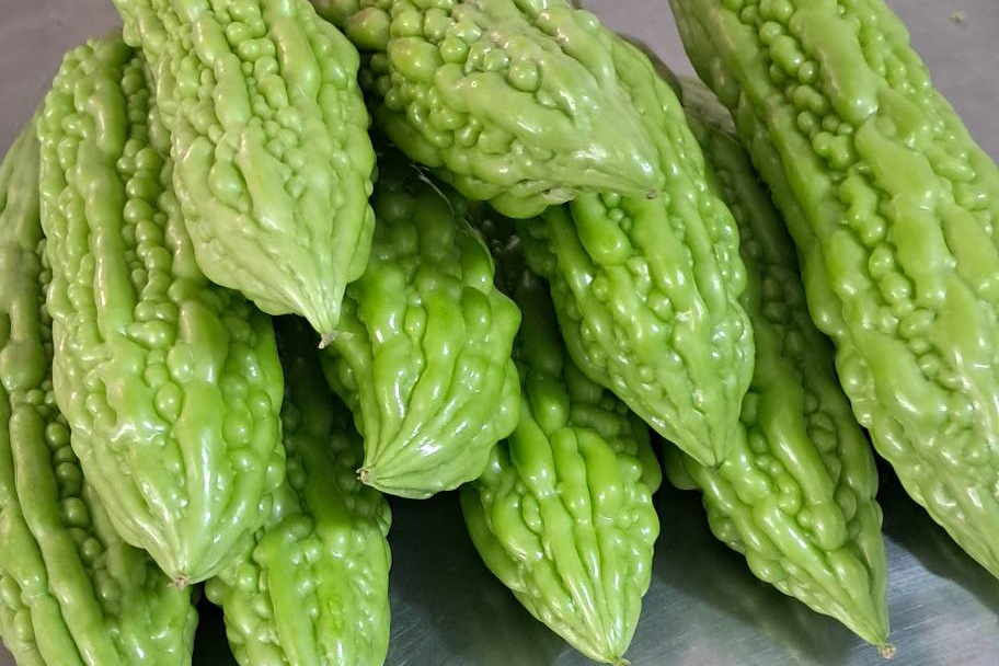 Mướp đắng được ví như vị thuốc quý nhưng 4 nhóm người nên tránh