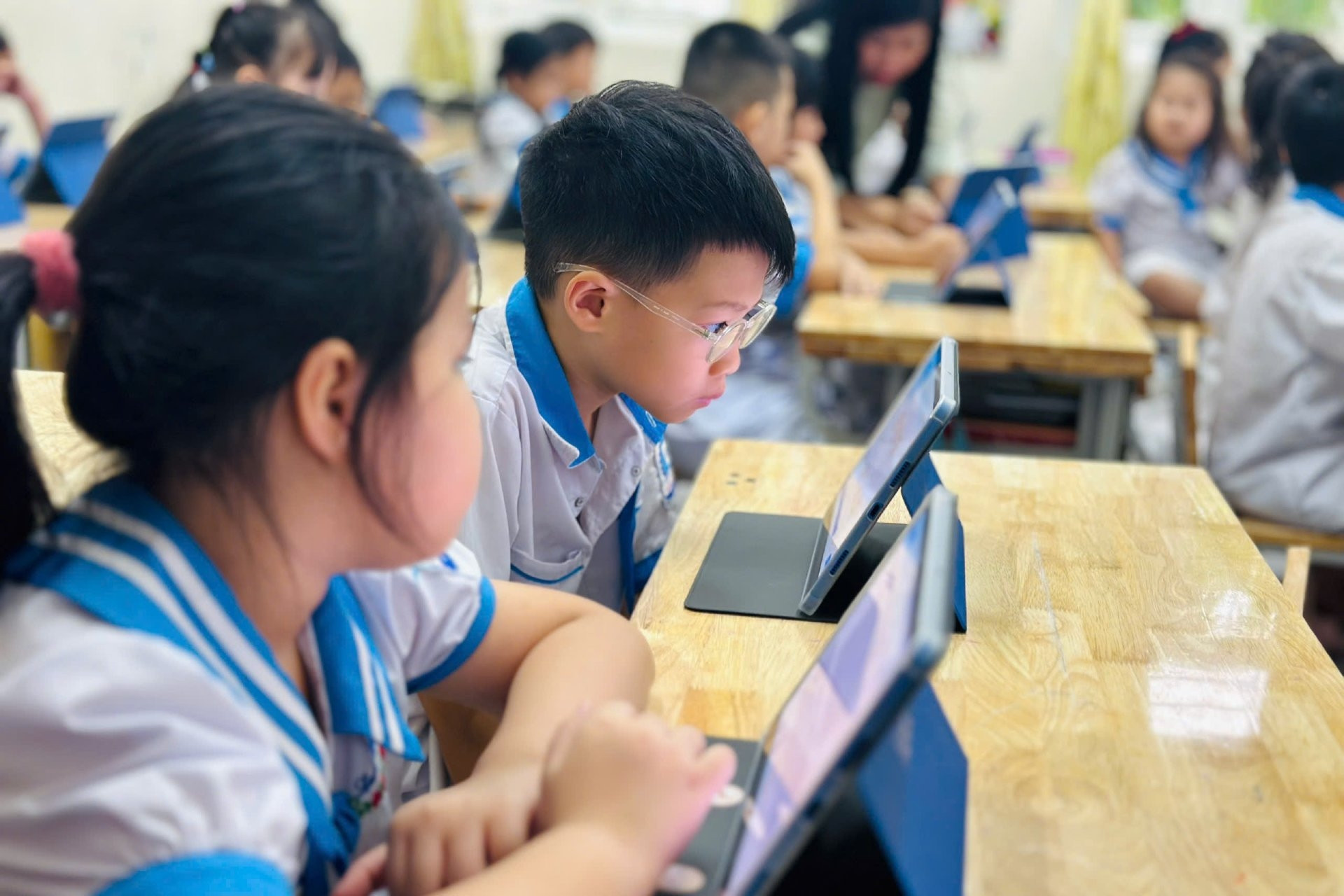 Trường tiểu học tổ chức ‘lớp học thông minh', thu hơn 10 triệu đồng/phụ huynh