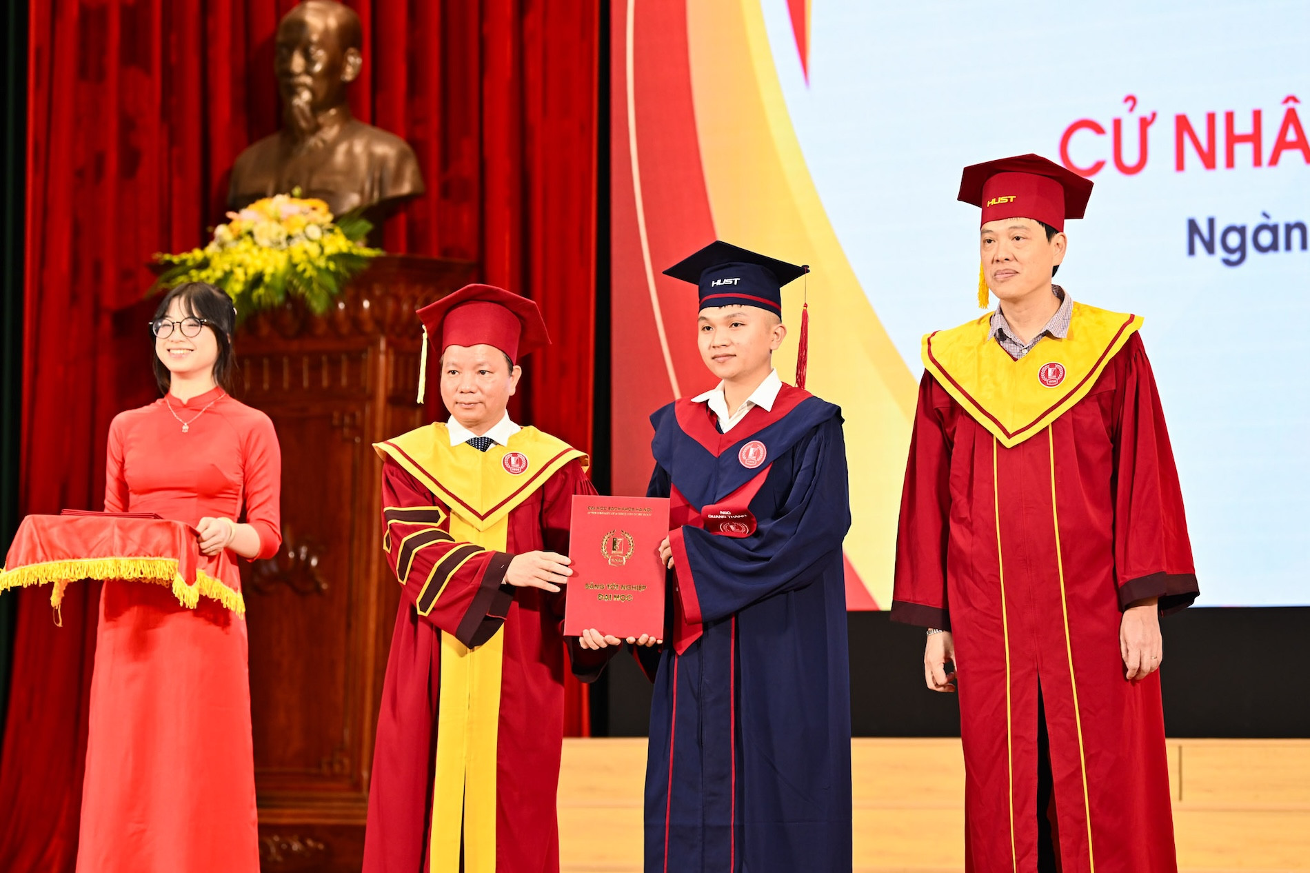 Sinh viên20260509 NKZ_3643.jpg