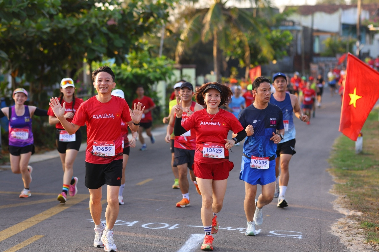 2.000 VĐV dự Ngày hội Chạy bộ Cộng đồng ‘Tam Thanh cùng AIA chào ngày mới 2026’