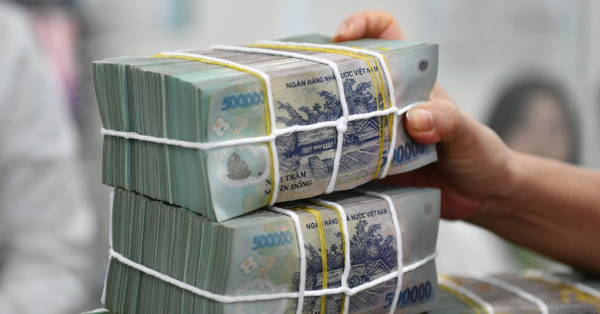 Lãi suất ngân hàng hôm nay 1/6/2026: "Ông lớn" Big4 tăng mạnh ở nhiều kỳ hạn
