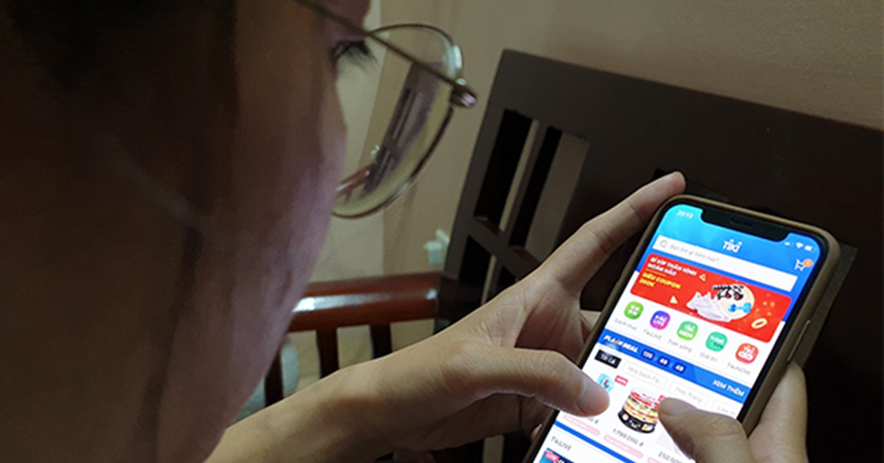 Các sàn đồng loạt tăng phí, người mua khó săn hàng giá rẻ