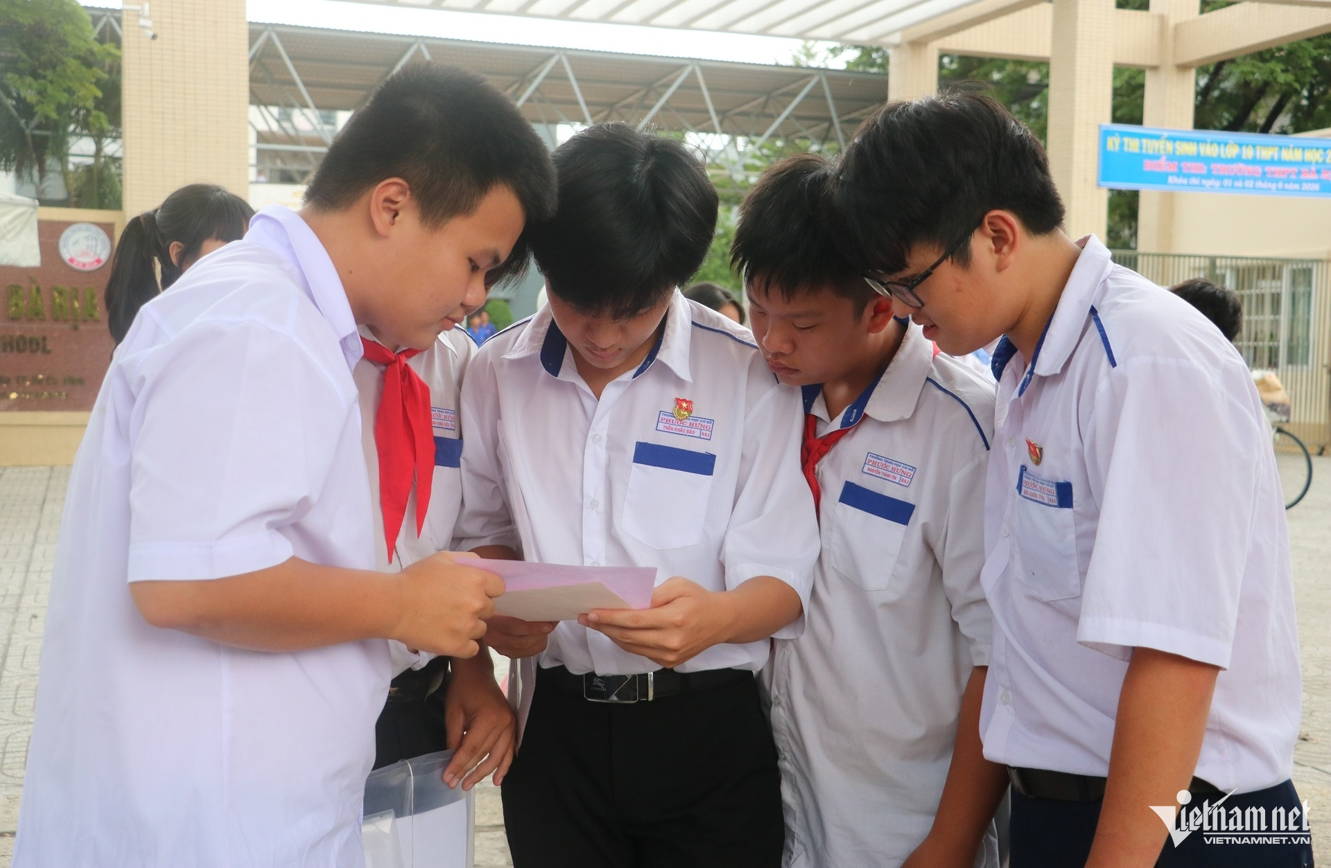 De thi mat chu.jpg