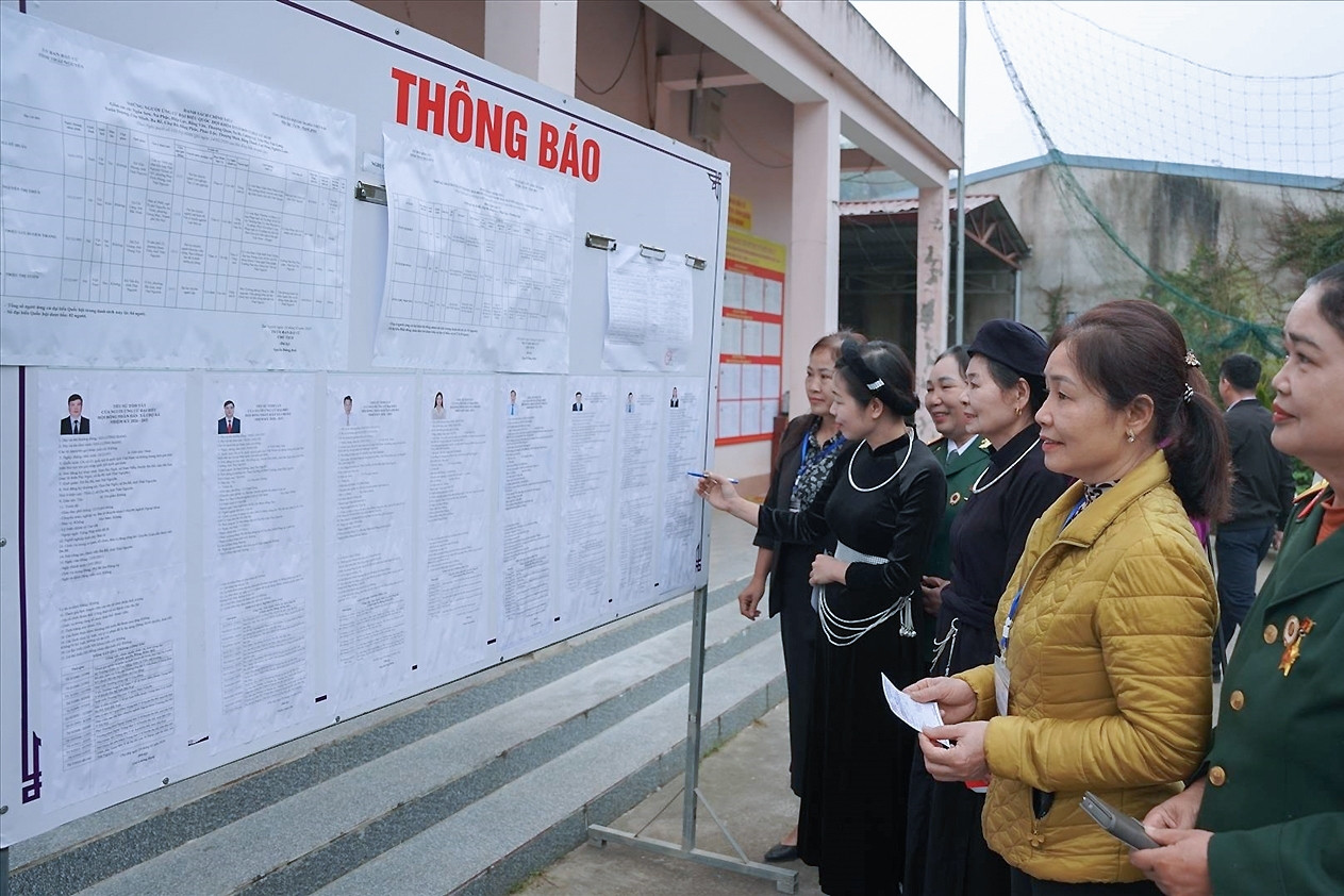 Phát triển từ sớm, từ xa đội ngũ cán bộ người dân tộc thiểu số
