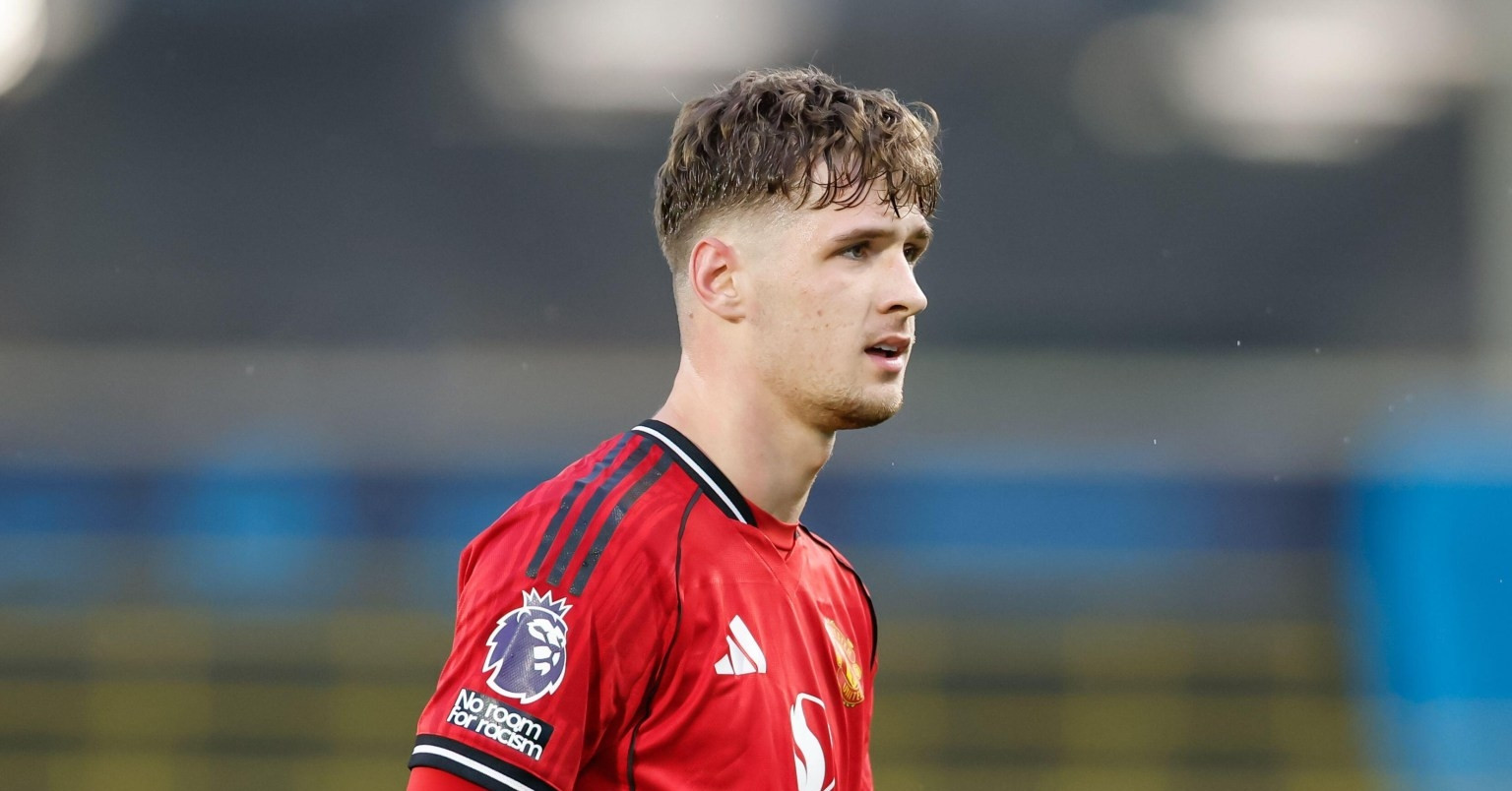 Tài năng 19 tuổi của MU bất ngờ được gọi đi World Cup