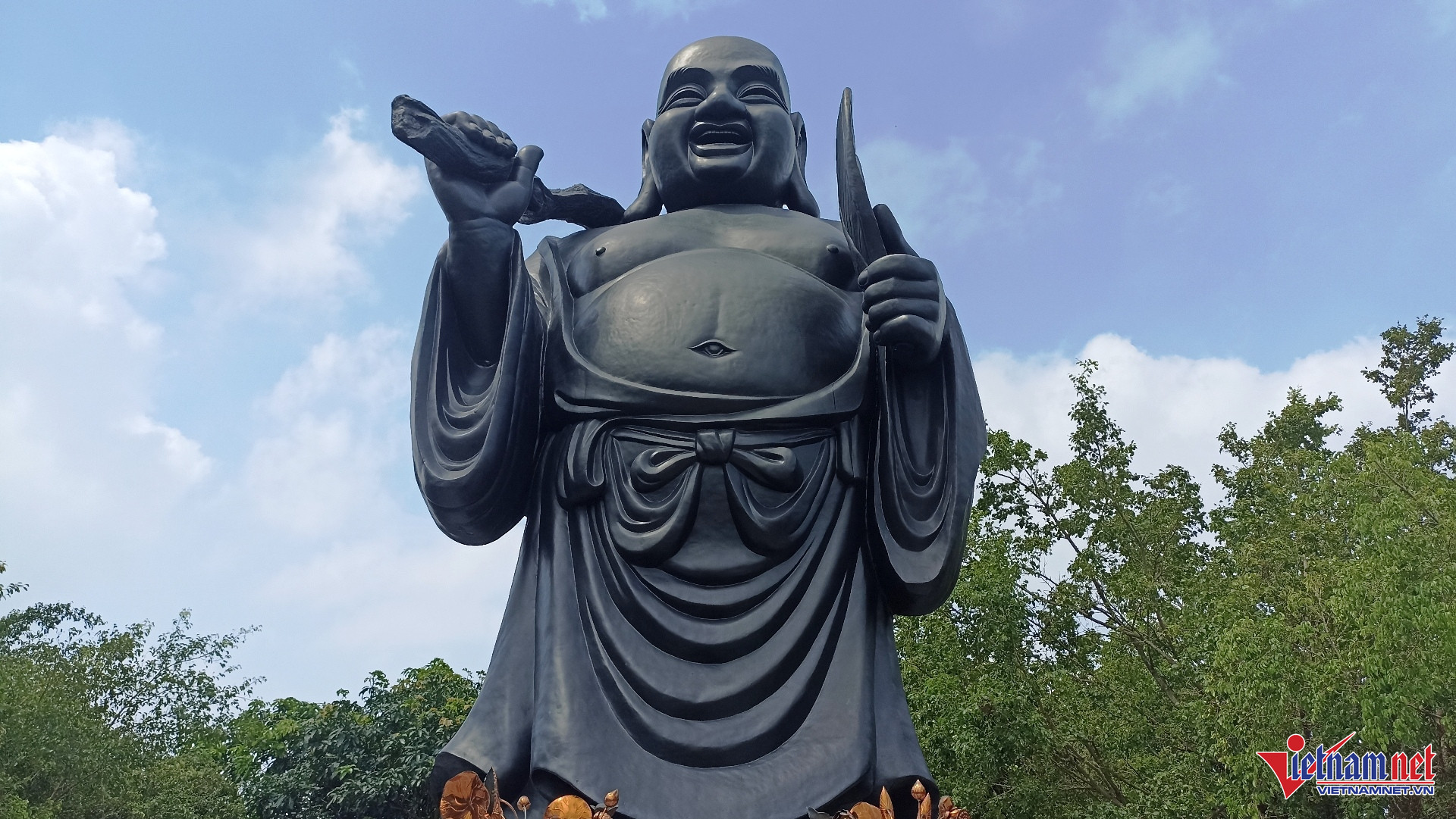 W-Phật di lặc 3.jpg