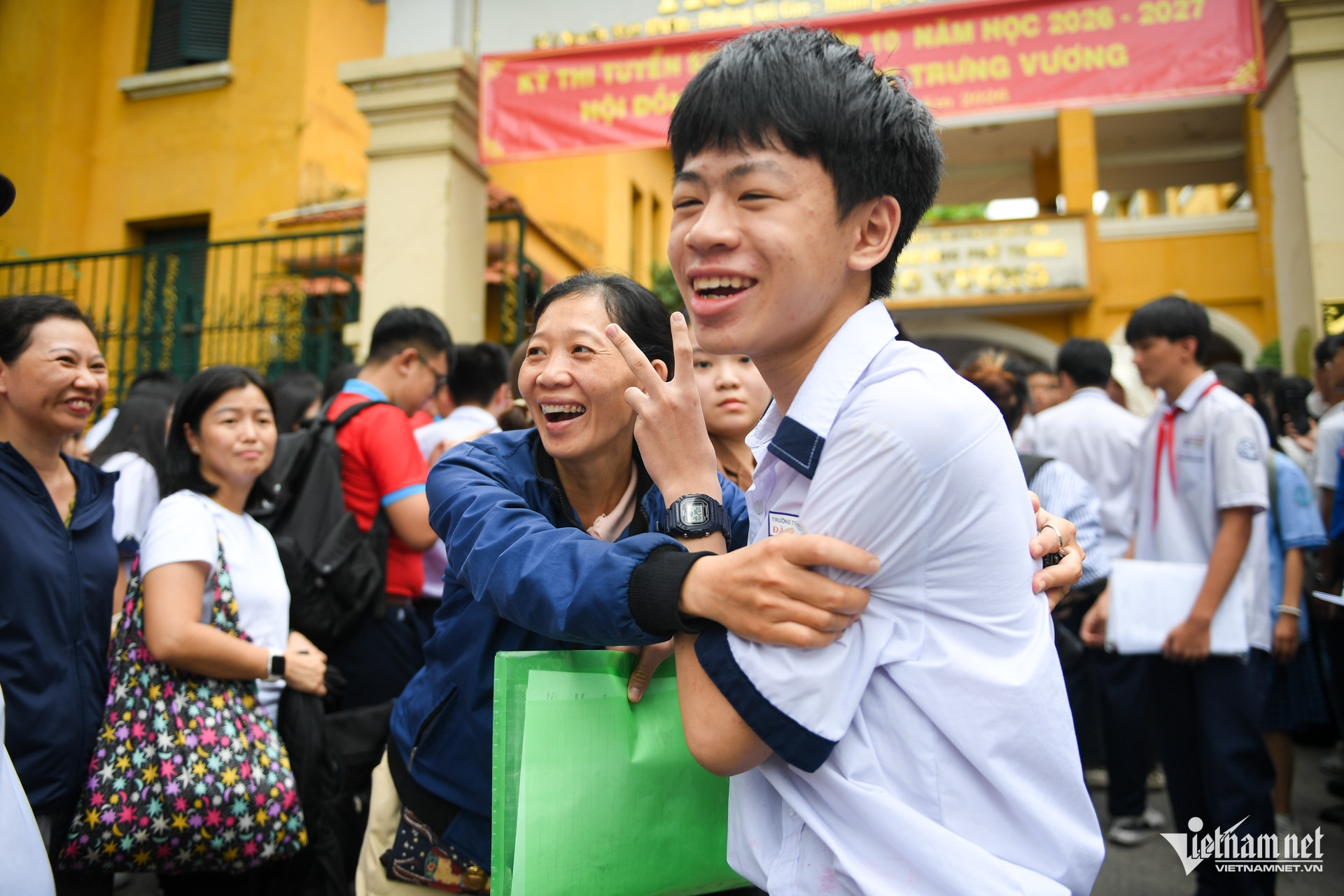 W-thi 10 TPHCM Nguyễn Huế.jpg