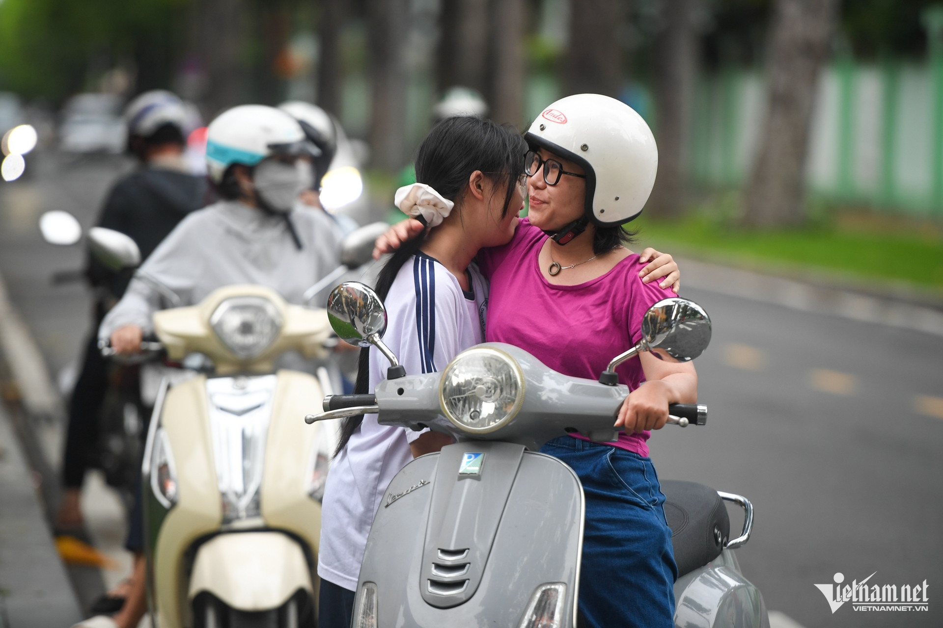 W-thi 10 TPHCM Nguyễn Huế 2.jpg