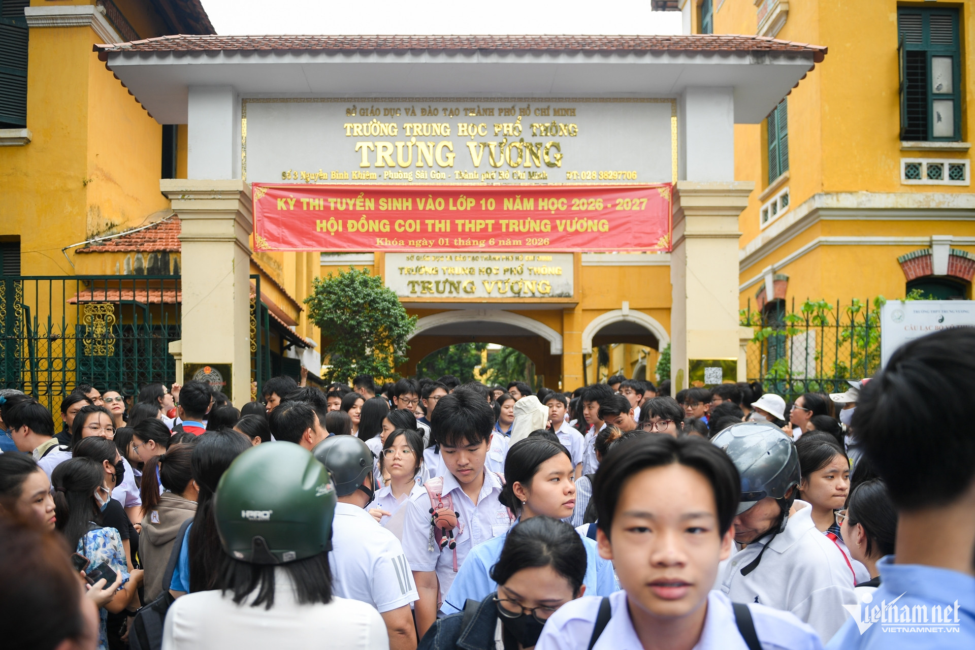 W-thi 10 TPHCM Nguyễn Huế 3.jpg