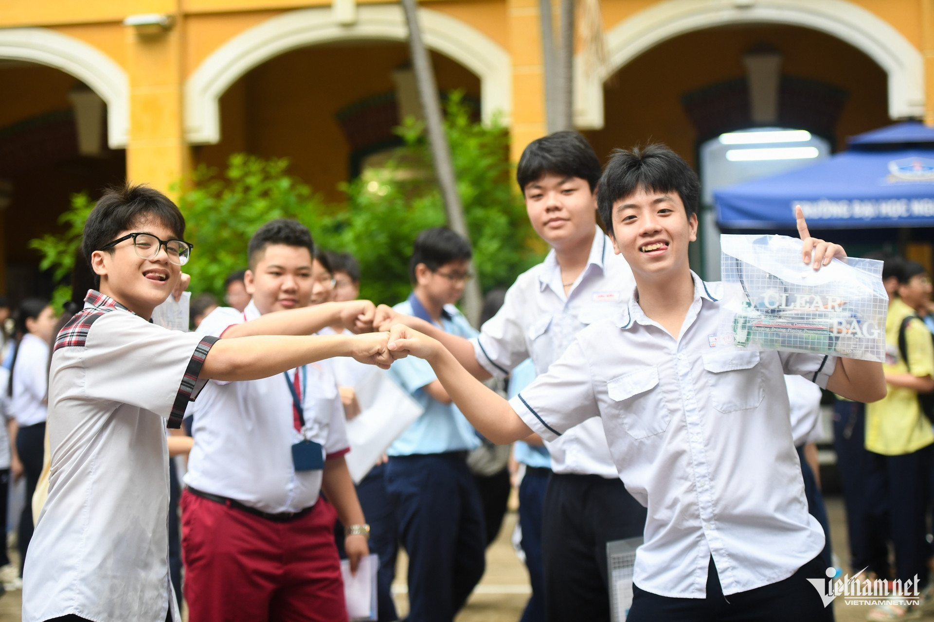 W-thi 10 TPHCM Nguyễn Huế 9.jpg