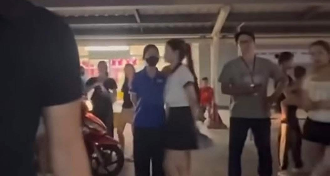 AEON thừa nhận khách đã thanh toán đủ, nhầm lẫn là do "đào tạo và giám sát"