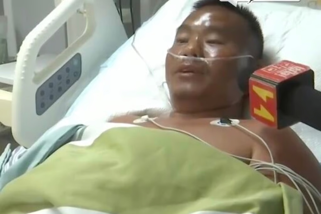 Bị sóng cuốn khi đi dạo biển, người đàn ông ăn 80 con cua để sống sót