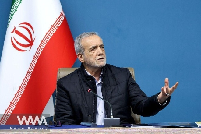 Iran nói về tình trạng 'nửa xung đột' với Mỹ, ông Trump cảnh báo rắn Tehran