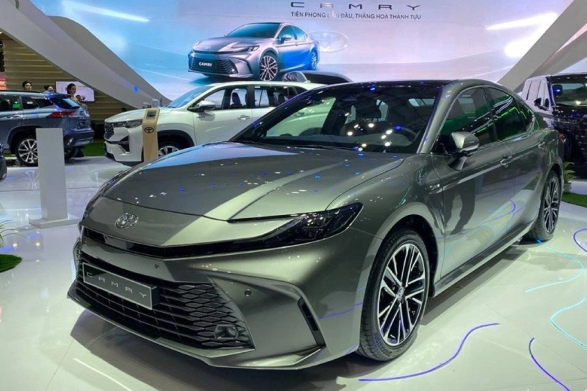 Top 10 xe bán chậm tháng 5: Toyota Camry lại được gọi tên
