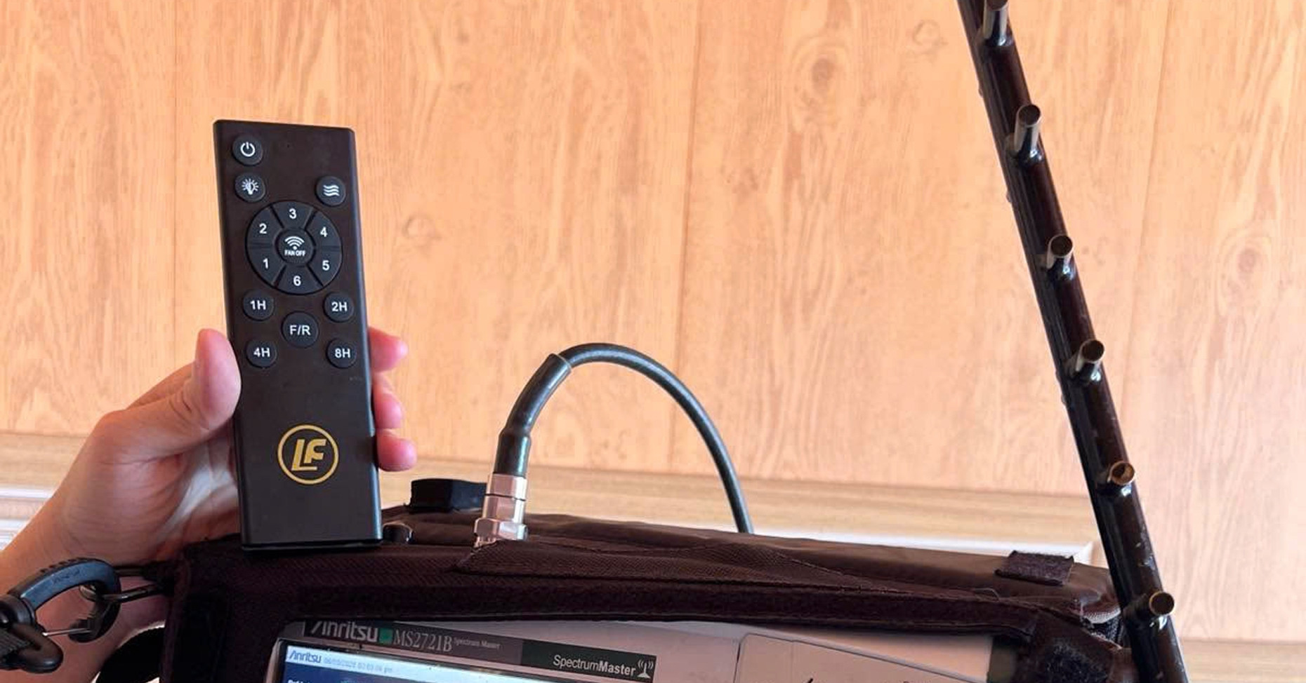Điều khiển quạt trần làm tê liệt hàng loạt smartkey của ô tô, xe máy