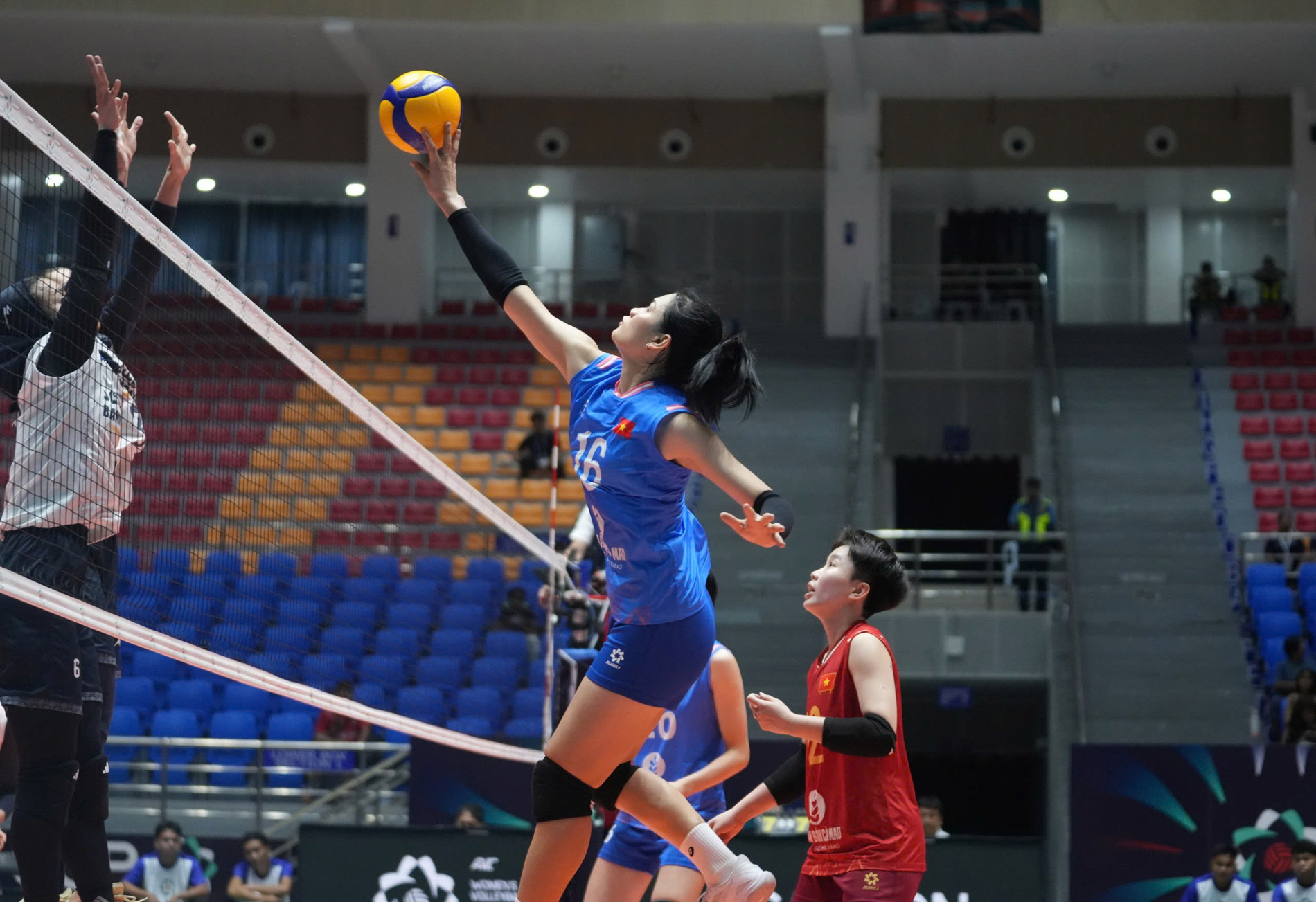 tuyen bong chuyen nu viet nam iran 5.jpg