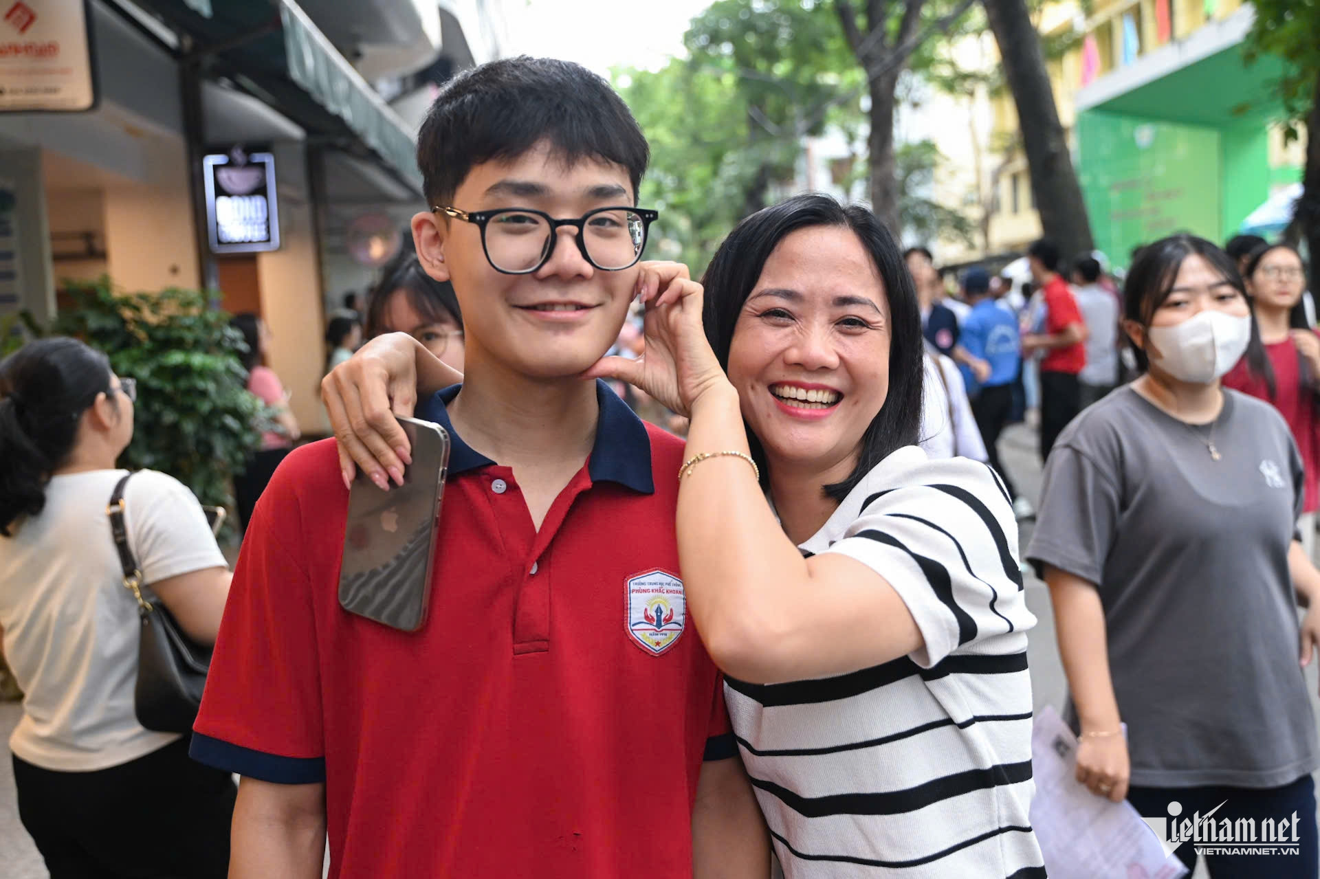 W-thi toan   tot nghiep thpt (20).jpg