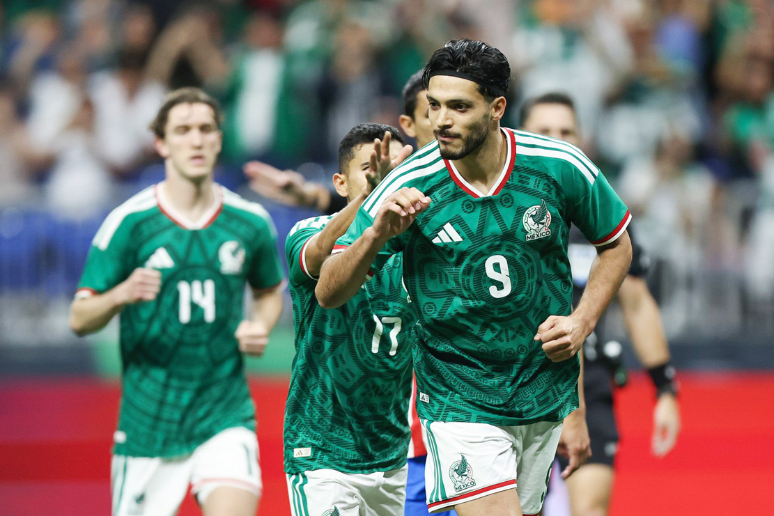 www_thesun_co_uk raul jimenez 9 mexico celebrates 1068972697 (1).jpg