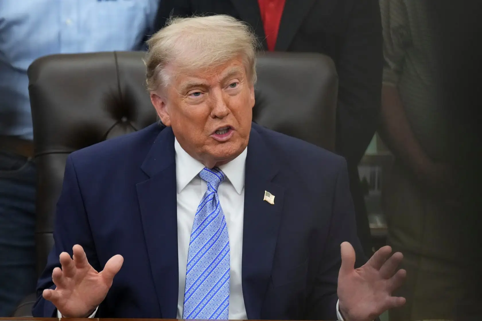 Bản tin sáng 12/6: Ông Trump hủy kế hoạch đánh bom Iran vào phút chót