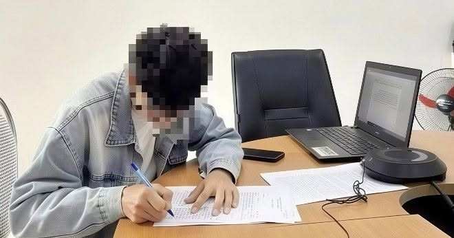 Danh tính người đăng ảnh ghép mặc áo CSGT kèm trạng thái &amp;apos;đi bắt xe thôi&amp;apos;