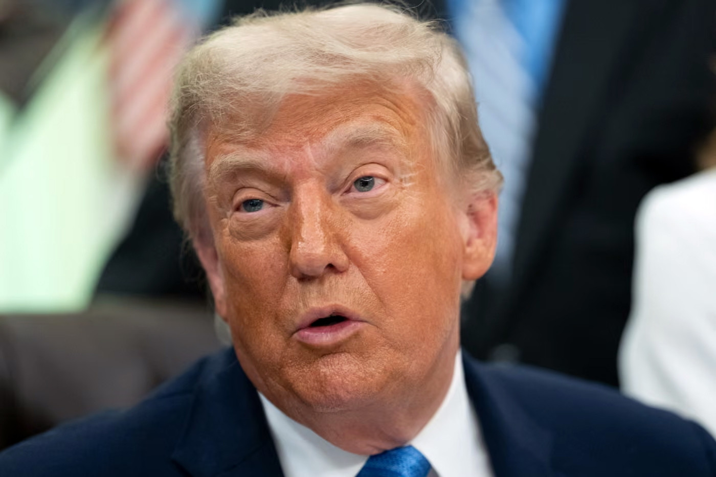 Ông Trump hủy kế hoạch đánh bom Iran vào phút chót