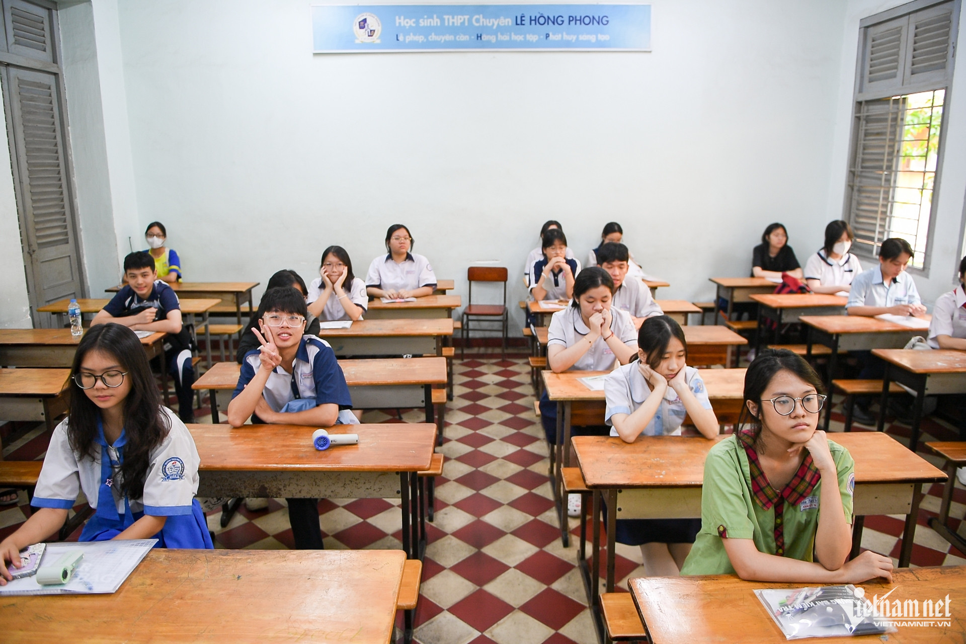 W-thi 10 TPHCM   Nguyễn Huế 23.jpg