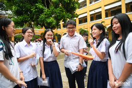 W-thi 10 TPHCM Nguyễn Huế 7.jpg