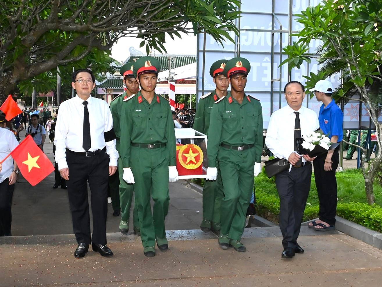 Hài cốt liệt sĩ 2.jpg