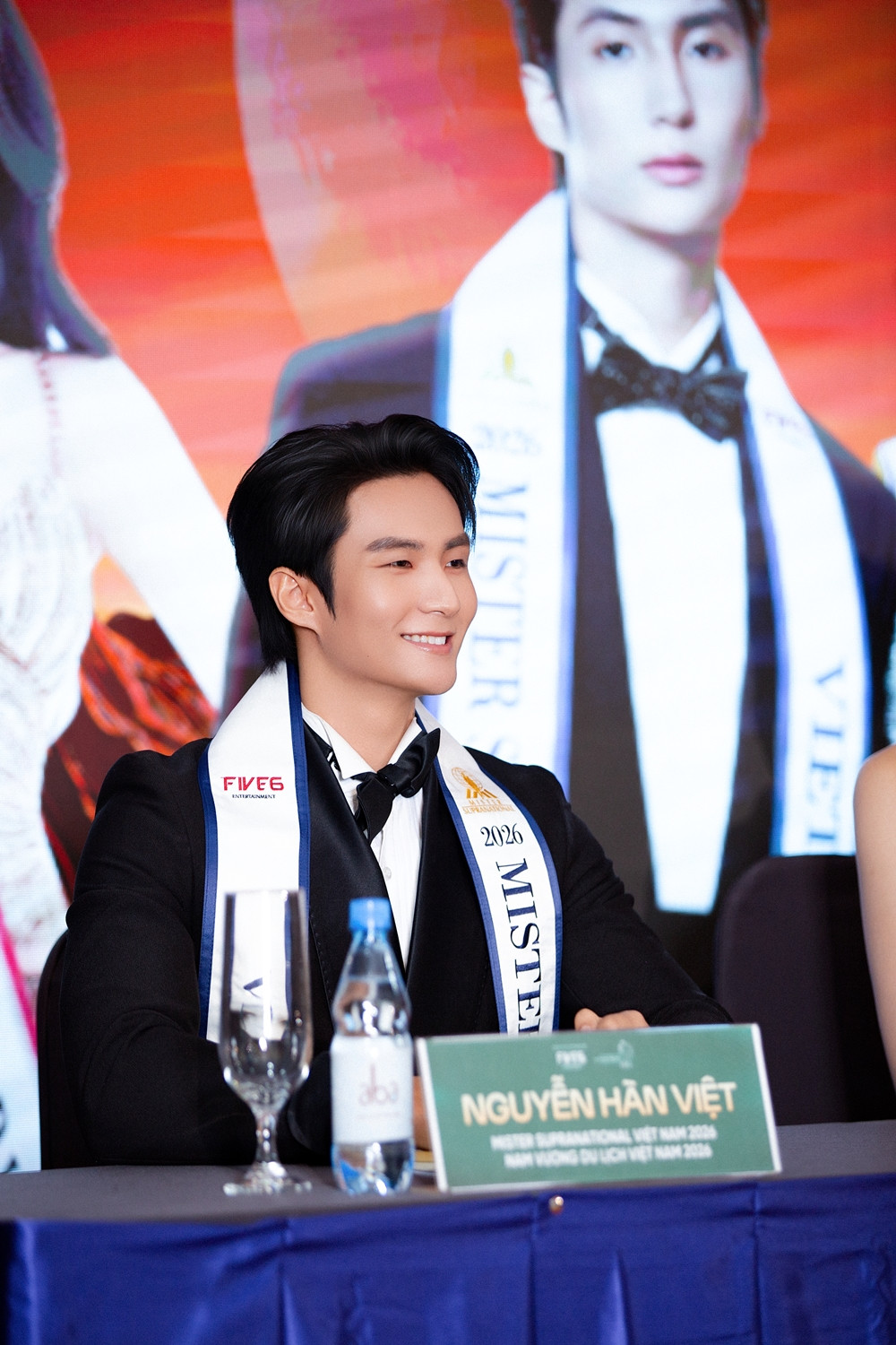 https://static-images.vnncdn.net/vps_images_publish/000001/000003/2026/6/13/han-viet-01-2096.jpg