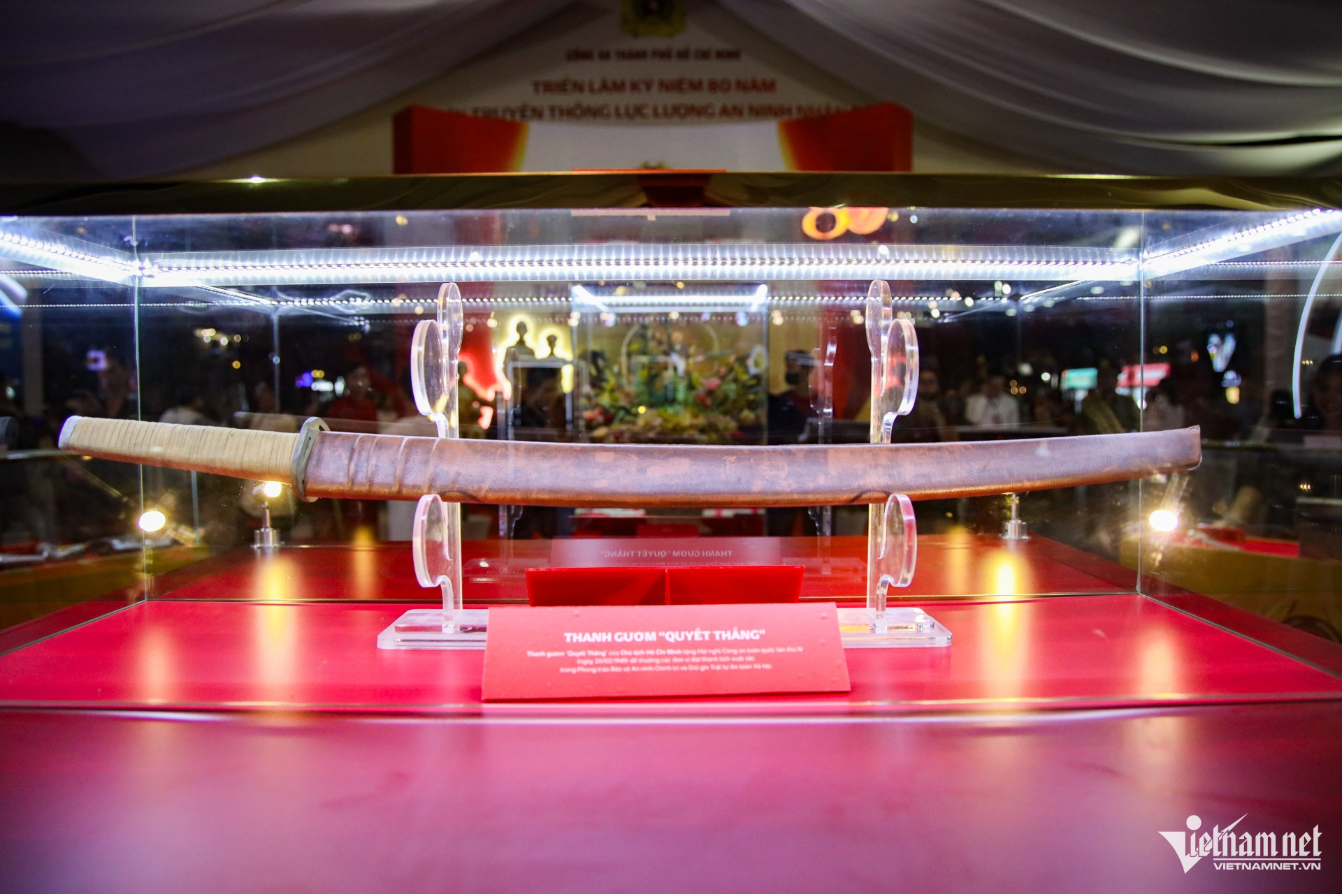 https://static-images.vnncdn.net/vps_images_publish/000001/000003/2026/6/13/w-trien-lam-nguyen-hue-30-635.jpg