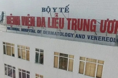 Căn bệnh hiếm khiến cô gái đến viện khẩn cấp, toàn thân bỏng rát dữ dội