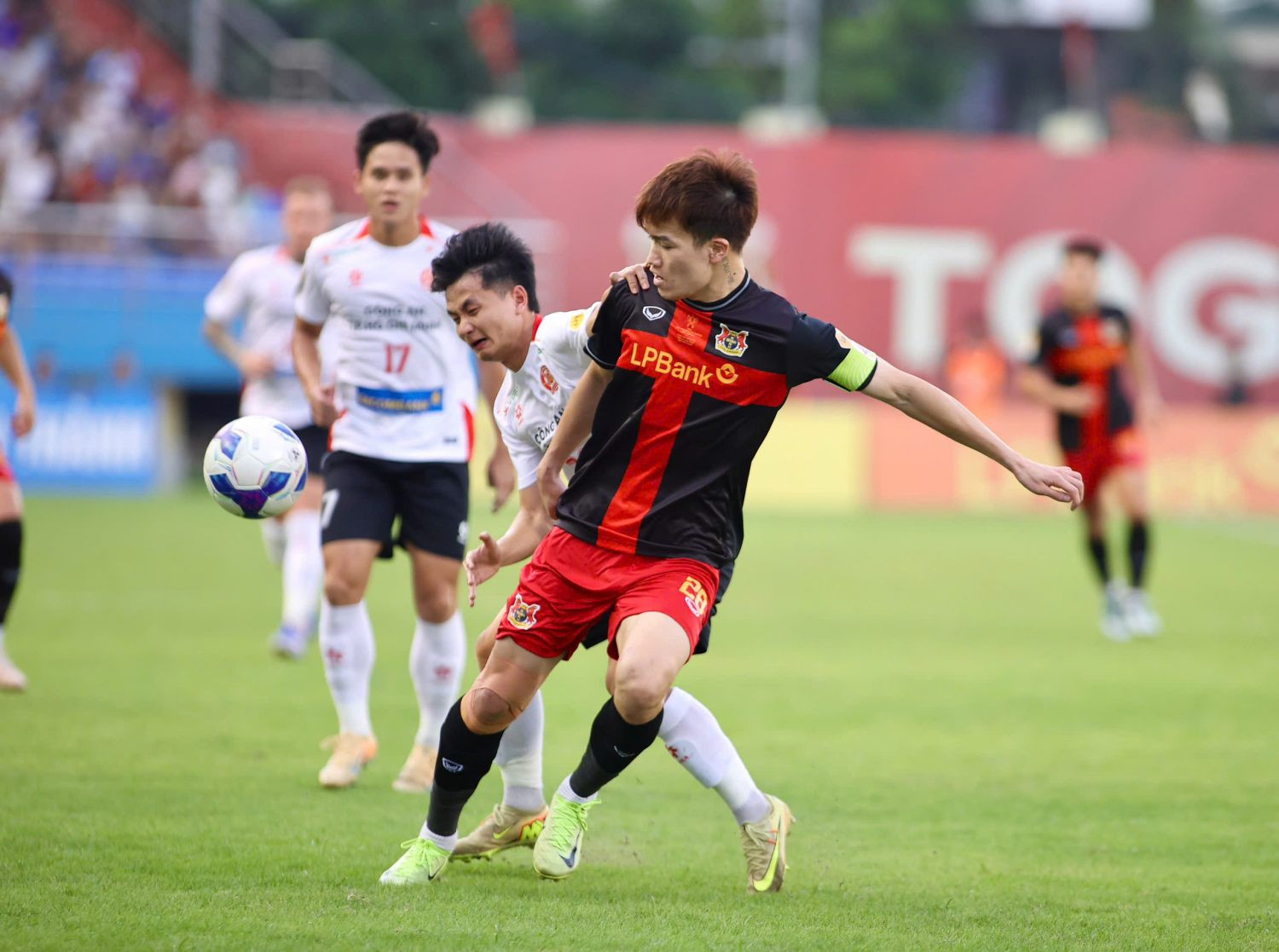 ninh binh vs ca tphcm 6.jpg