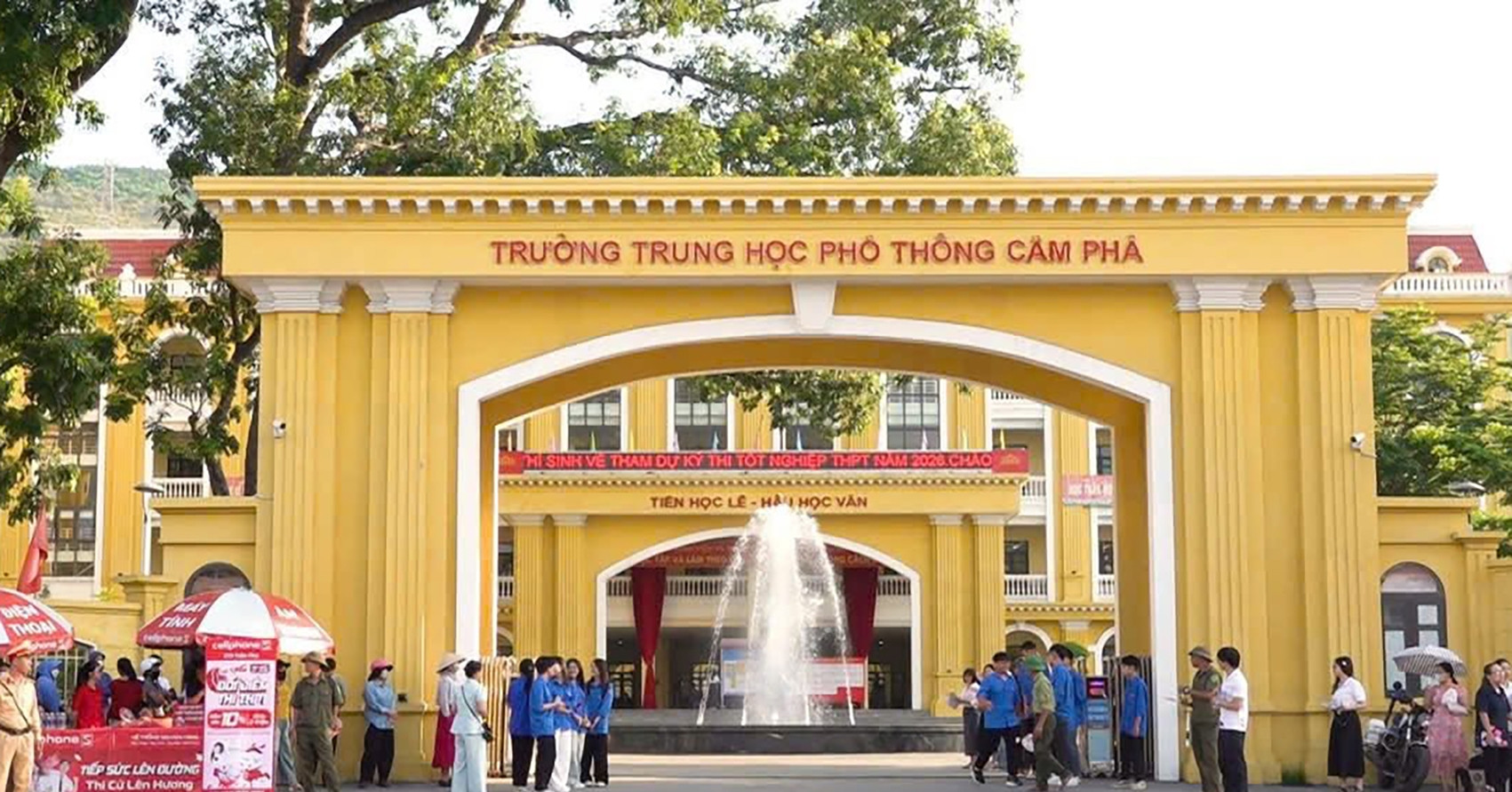 Quảng Ninh xác minh phản ánh giám thị gợi ý thí sinh cho bạn xem bài thi