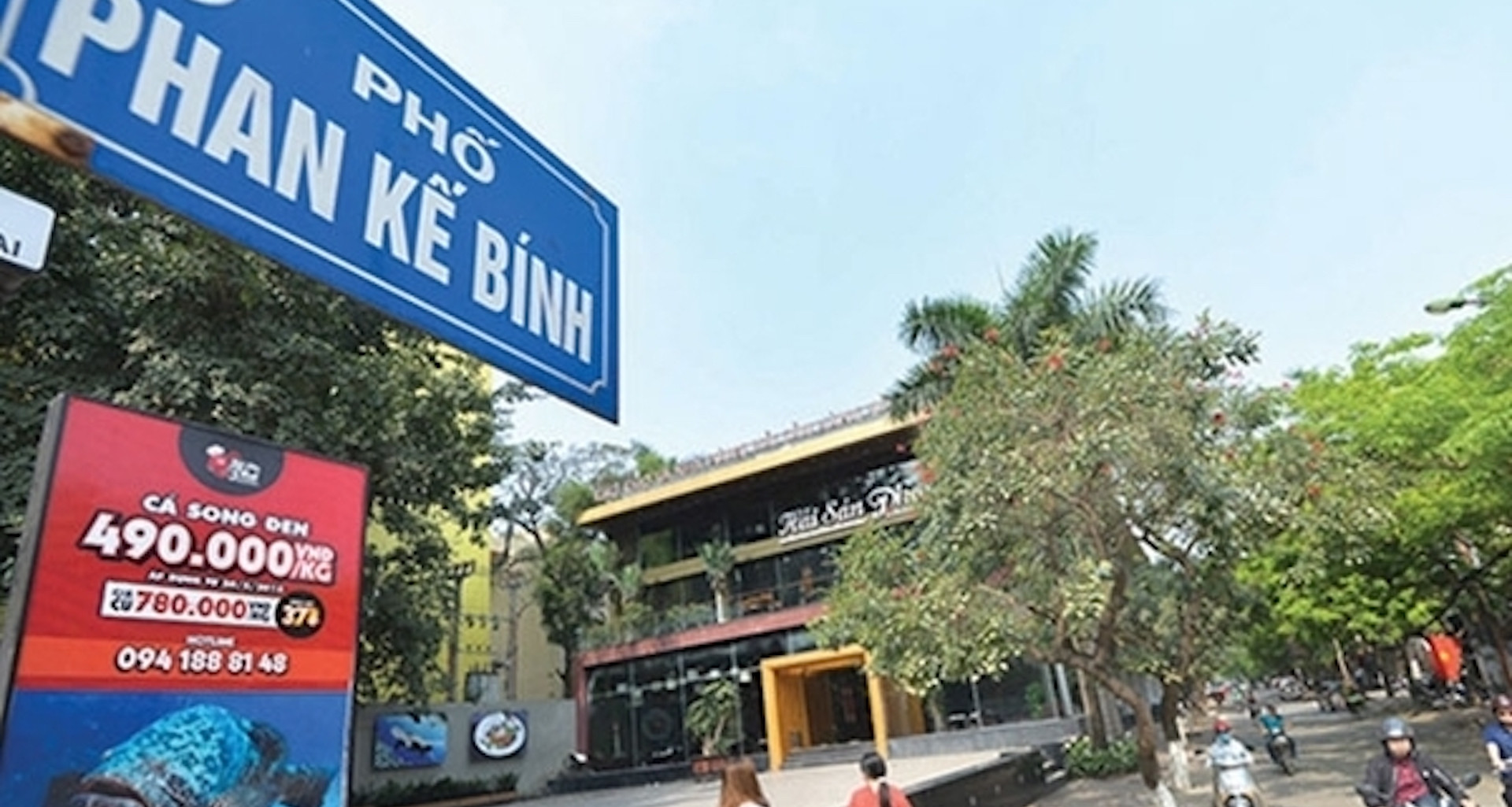 Sắp thu hồi 5ha đất vàng ở phường Giảng Võ; Bộ nói về thủ tục cấp phép nhà riêng lẻ