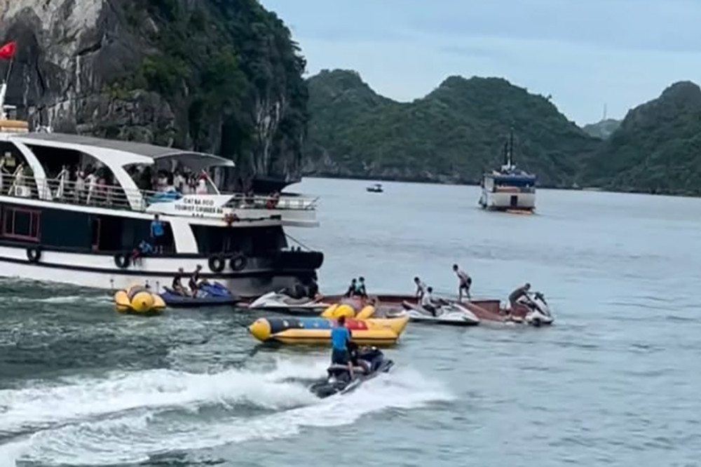 vachamduongthuy.jpg