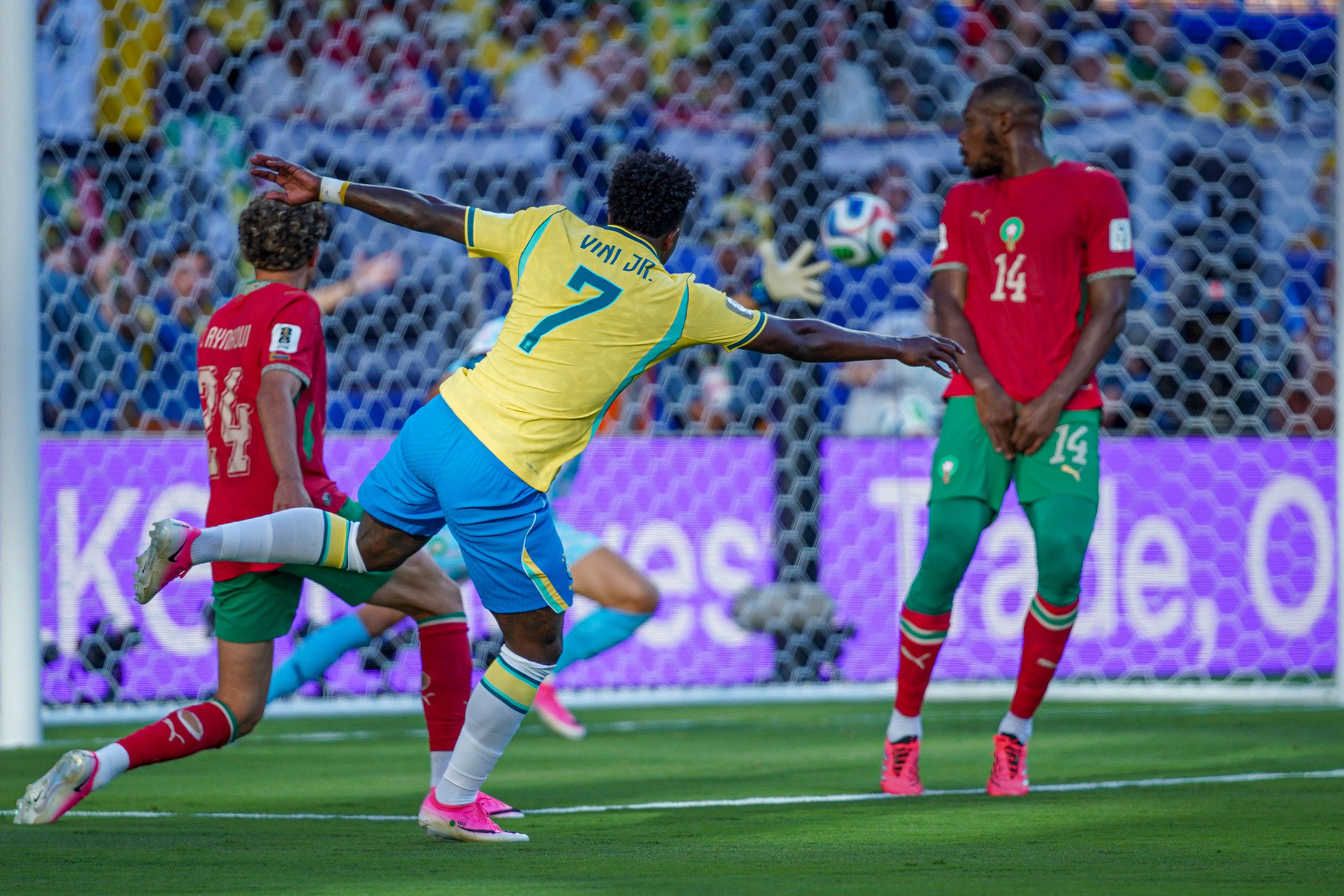 Vinicius Brazil 1 1 Maroc.jpg