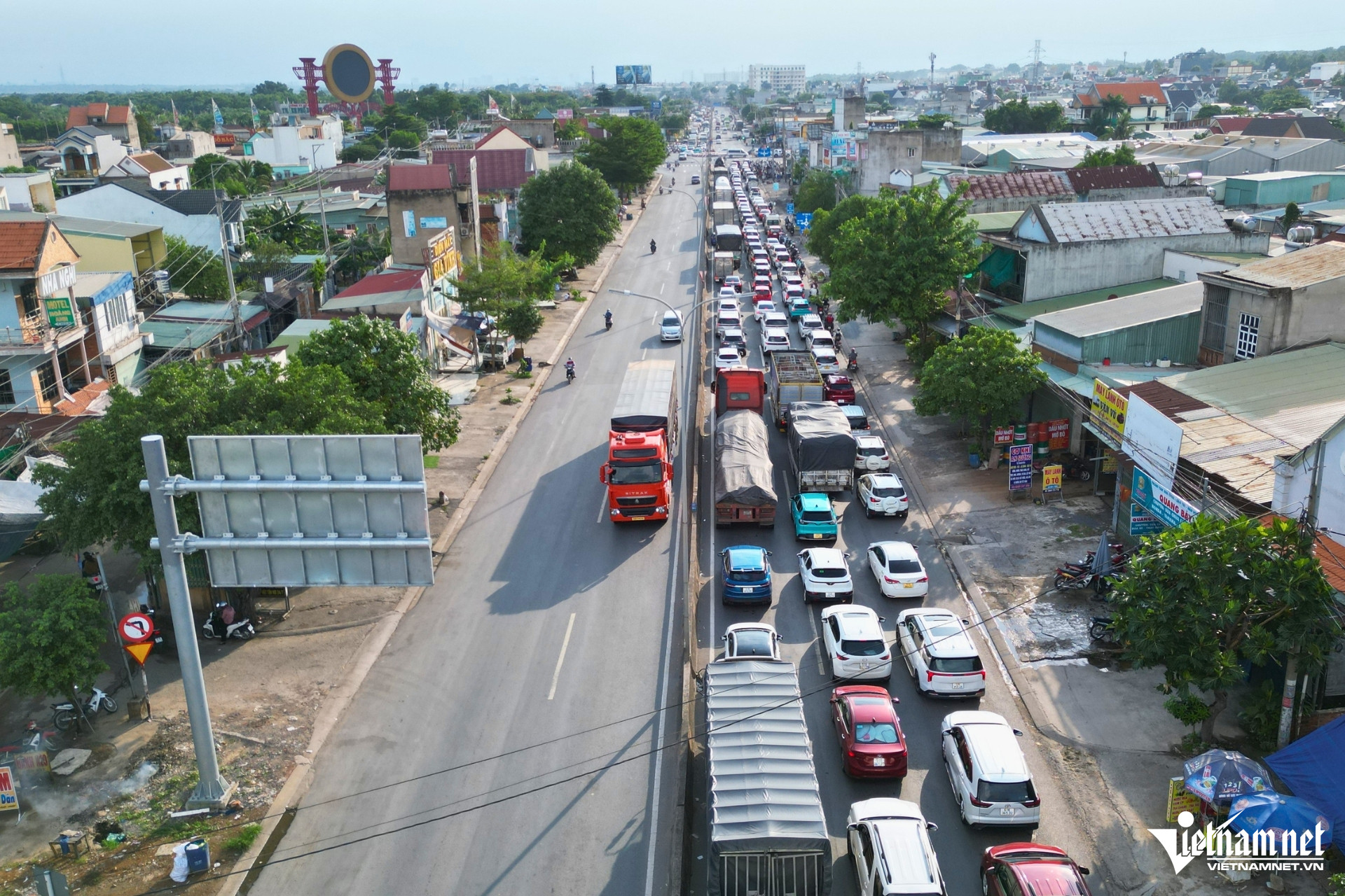 https://static-images.vnncdn.net/vps_images_publish/000001/000003/2026/6/14/w-cong-11-cao-toc-11-2191.jpg