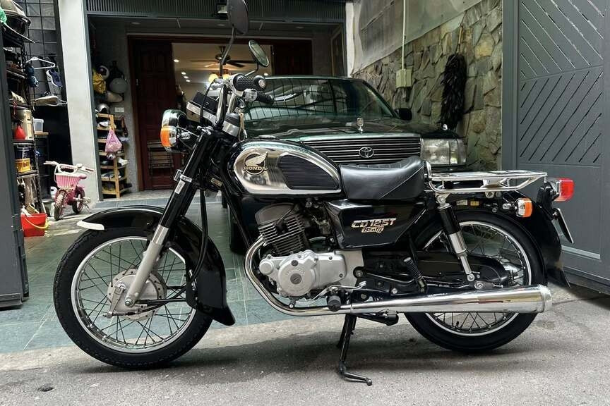 Xe máy cổ Honda CD125T Benly hơn 40 năm tuổi giá 275 triệu, đắt ngang SH 350i