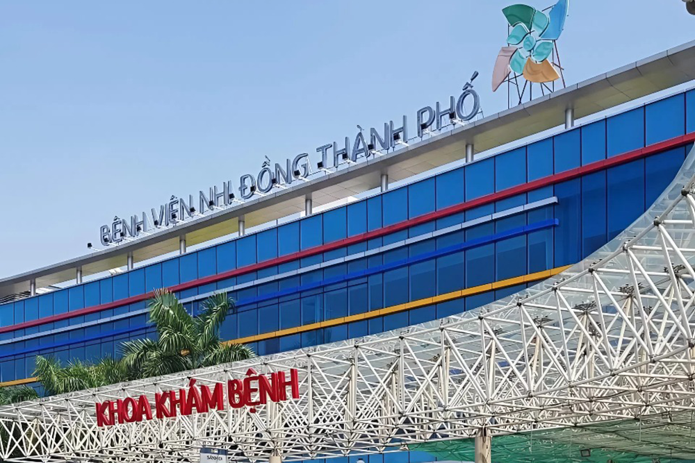 Bé gái mắc hội chứng 'người hóa đá' hiếm gặp, triệu người mới có một ca