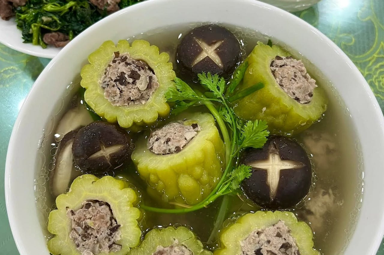 Chỉ vài nghìn đồng mỗi ngày, 3 bài thuốc 'uống đến đâu ngủ sâu đến đấy' Mướp đắng thanh nhiệt, giải độc nhưng 3 nhóm người không nên ăn