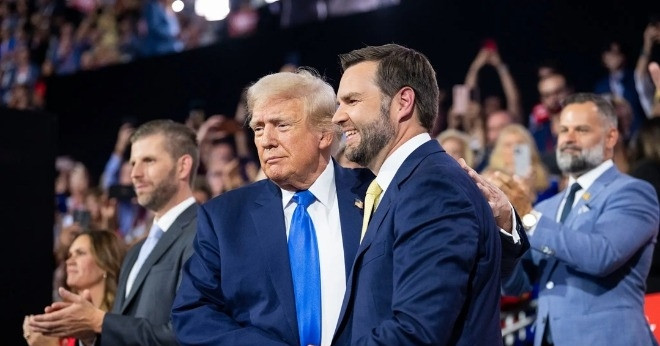 &amp;apos;Phó tướng&amp;apos; tin sẽ được ông Trump ủng hộ nếu tranh cử tổng thống Mỹ
