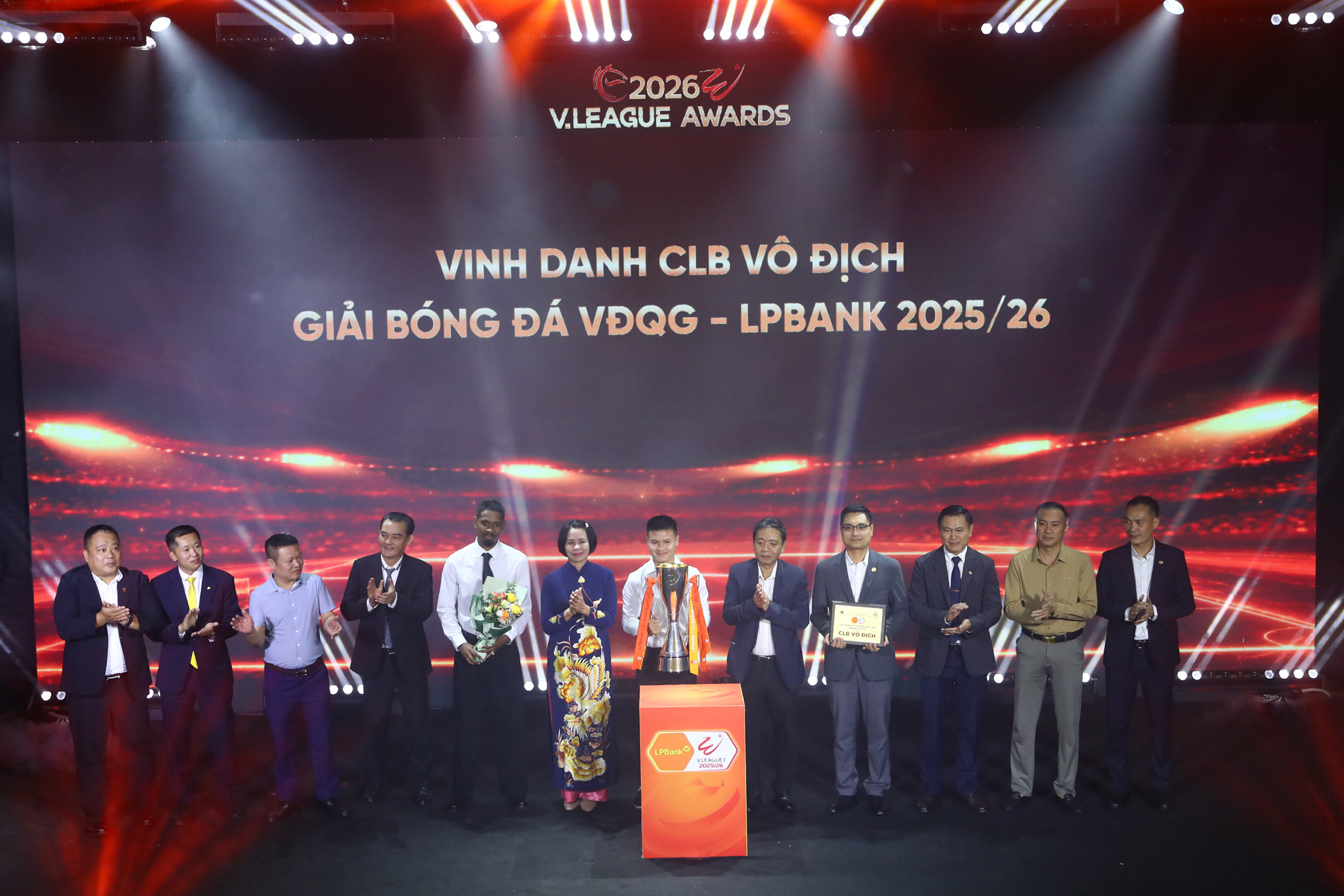 v league 7.JPG