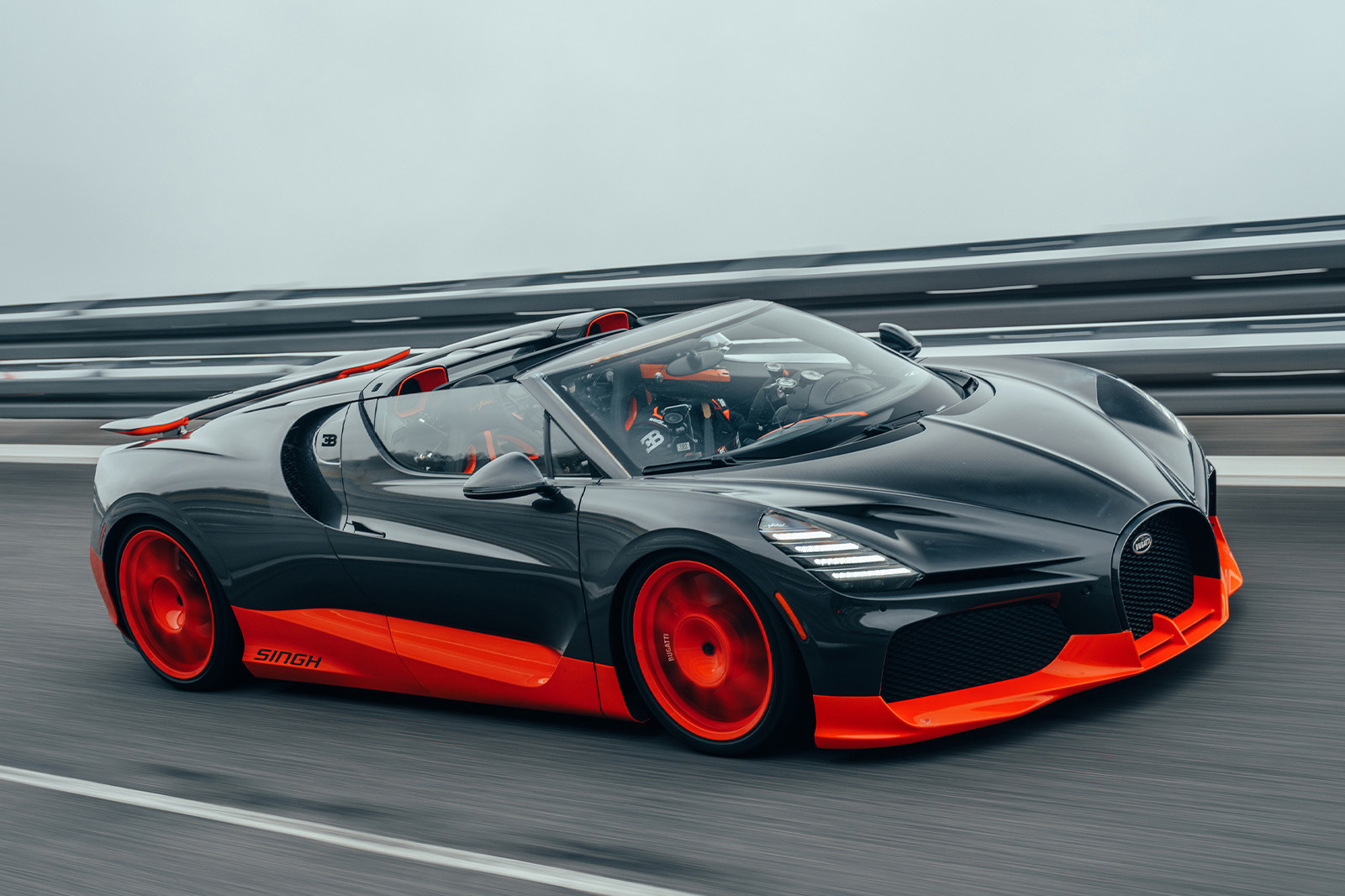 worlds_fastest_cars_ _bugatti_mistral.jpg