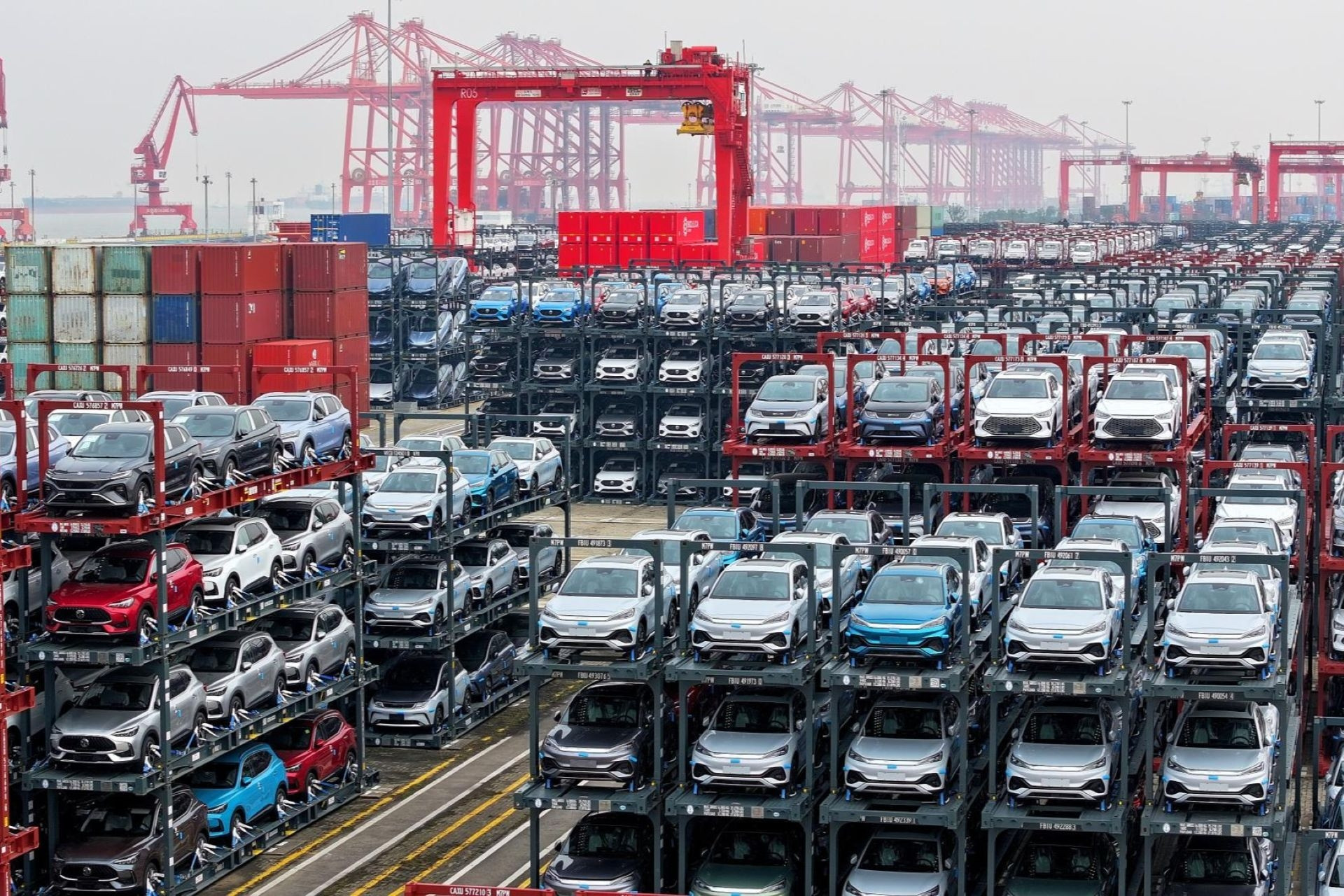 Xe điện Trung Quốc đi đường vòng vào Mỹ