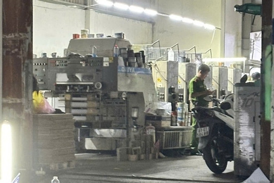 Bản tin cuối ngày 16/6: Phát hiện nam công nhân tử vong trong xưởng in ở TPHCM