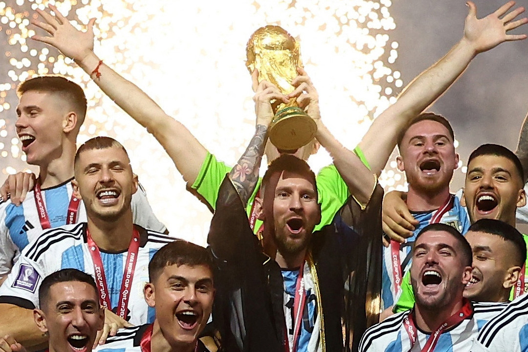 Argentina đấu Algeria: Kỷ lục World Cup của ‘cậu bé tóc đỏ’ Messi