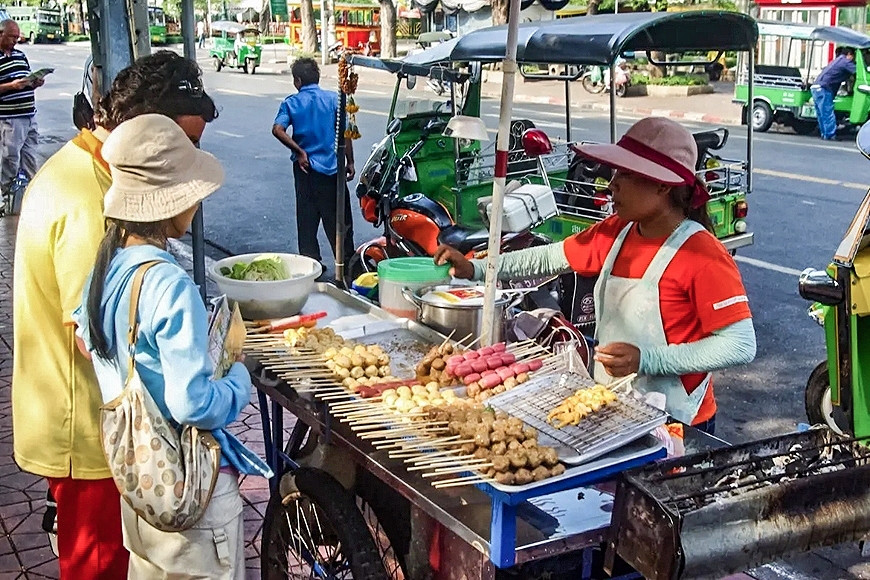 Bangkok quản trị vỉa hè: Đô thị hiện đại vẫn có nơi để người nghèo mưu sinh