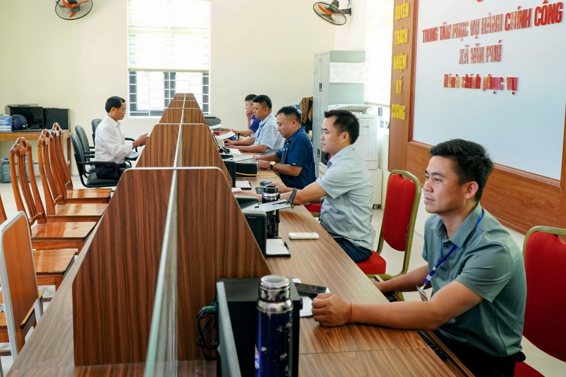 Chính quyền hai cấp sau một năm: Từ nhận diện điểm nghẽn đến khơi thông động lực