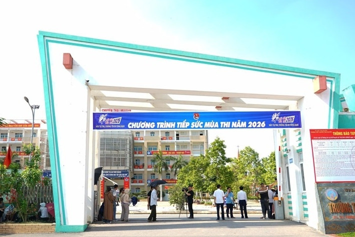 Điểm chuẩn vào lớp 10 chuyên Tiếng Anh cao nhất, chạm mốc 59,90 tại Thái Nguyên