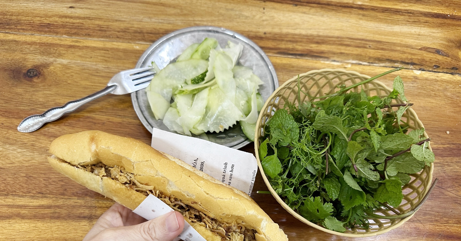 Hơn 40 người nghi ngộ độc sau khi ăn bánh mì ở Đà Nẵng
